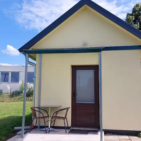 Διαμέρισμα Szarszo Apartman Es Kempinghaz Balatonszarszo